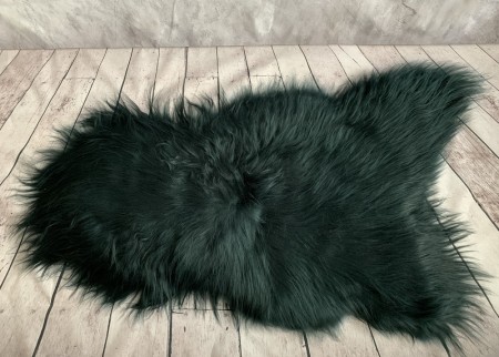 Ekte Islandske Saueskinn i Bottle Green farge -langhåret