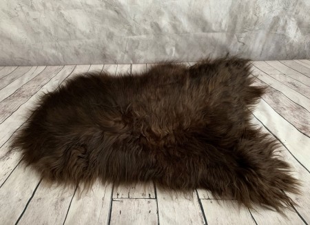 Ekte Islandske Saueskinn i  Chestnut DT farge -langhåret